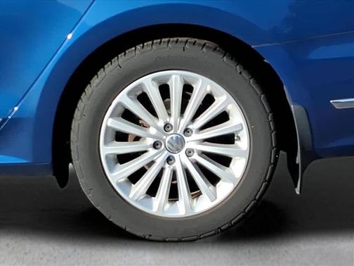 2016 Volkswagen Passat 1.8T SE