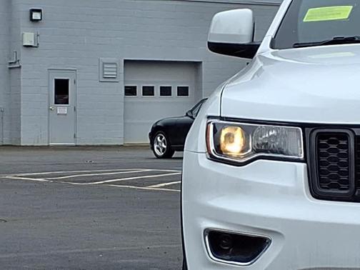 2022 Jeep Grand Cherokee WK Laredo