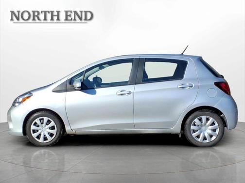 2017 Toyota Yaris LE