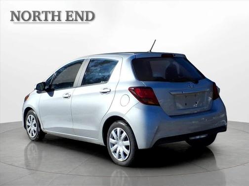 2017 Toyota Yaris LE