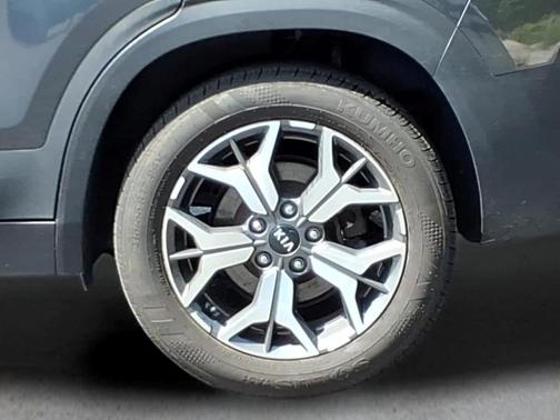 Gravity Gray 2021 Kia Seltos EX