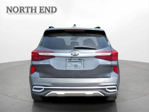 Gravity Gray 2021 Kia Seltos EX