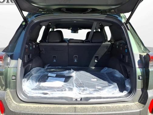 Deep Emerald Green 2026 Subaru Outback Premium