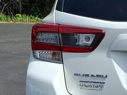 Crystal White Pearl 2022 Subaru Crosstrek Premium