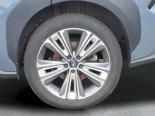 Harbor Mist Gray Pearl 2023 Subaru Solterra Limited