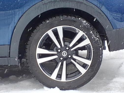 2019 Nissan Kicks SR