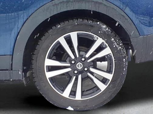 2019 Nissan Kicks SR