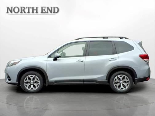 Ice Silver Metallic 2023 Subaru Forester Premium