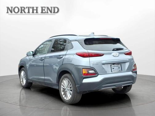 2021 Hyundai KONA SEL Plus