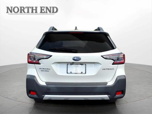 Crystal White Pearl 2023 Subaru Outback Limited