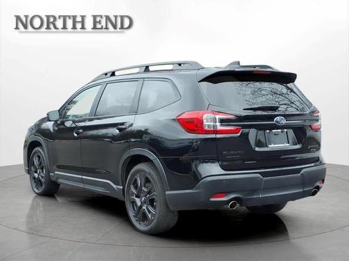 Crystal Black Silica 2023 Subaru Ascent Onyx Edition Limited