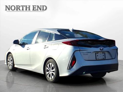 2021 Toyota Prius Prime LE