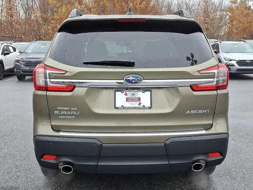 2025 Subaru Ascent Premium 8-Passenger