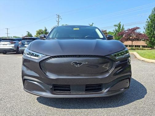 2022 Ford Mustang Mach-E Select