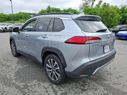 2022 Toyota Corolla Cross XLE