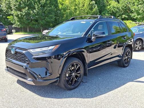 2022 Toyota RAV4 Hybrid SE