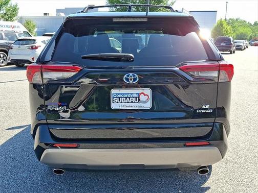 2022 Toyota RAV4 Hybrid SE