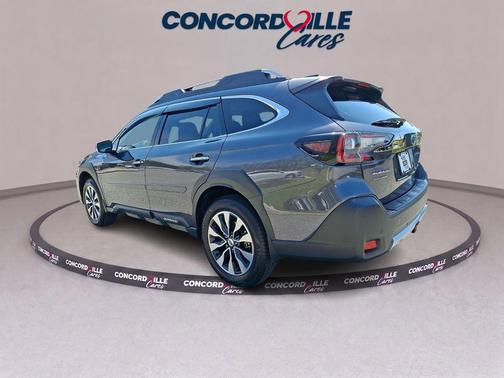 Magnetite Gray Metallic 2023 Subaru Outback Touring XT