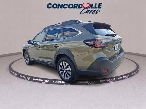 Autumn Green Metallic 2025 Subaru Outback Premium