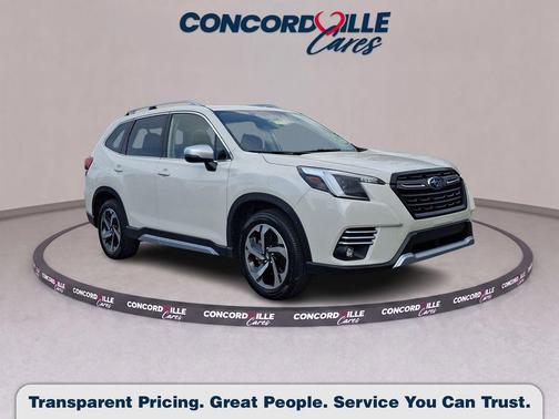 Crystal White Pearl 2023 Subaru Forester Touring