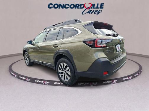 Autumn Green Metallic 2025 Subaru Outback Premium