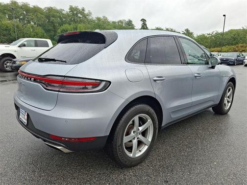 2021 Porsche Macan Base