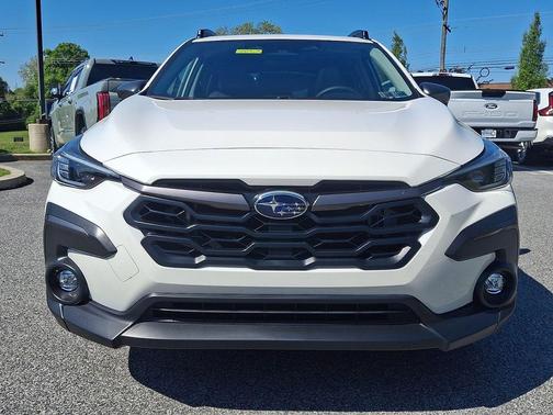 Crystal White Pearl 2025 Subaru Crosstrek Limited