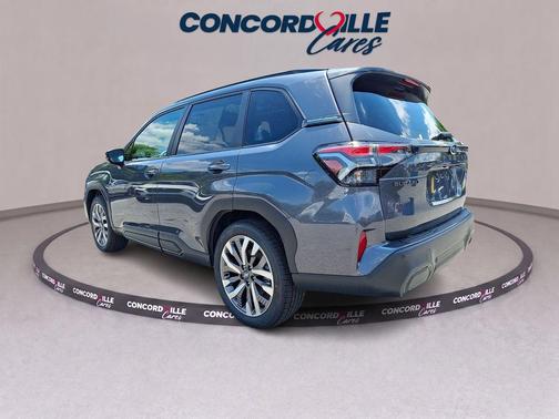 Magnetite Gray Metallic 2026 Subaru Forester Touring