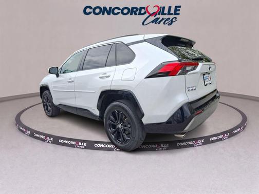 Wind Chill Pearl 2024 Toyota RAV4 Hybrid SE