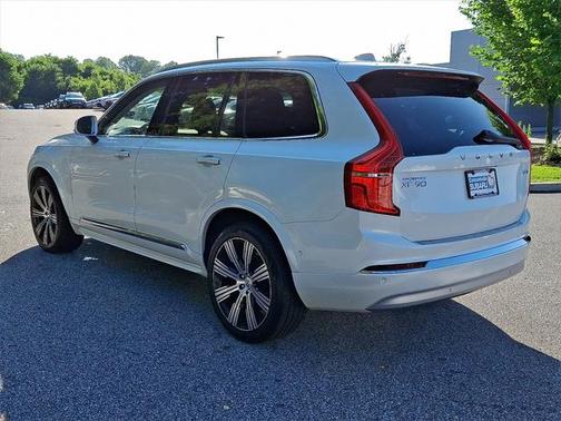 2022 Volvo XC90 T6 Inscription