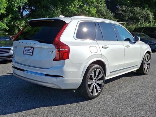 2022 Volvo XC90 T6 Inscription