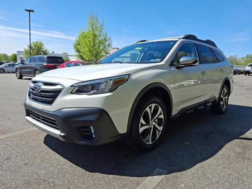 2022 Subaru Outback Touring XT