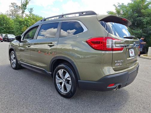 2024 Subaru Ascent Premium 7-Passenger