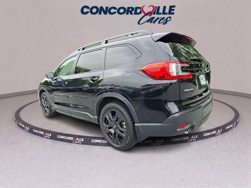 Crystal Black Silica 2023 Subaru Ascent Onyx Edition 7-Passenger