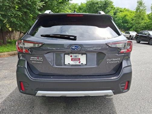 2022 Subaru Outback Touring XT