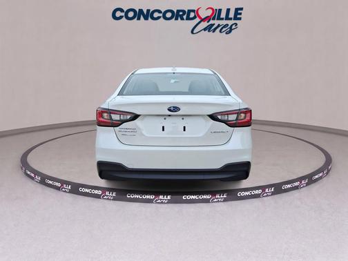 Crystal White Pearl 2025 Subaru Legacy Premium