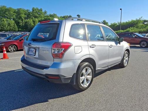 2016 Subaru Forester 2.5i