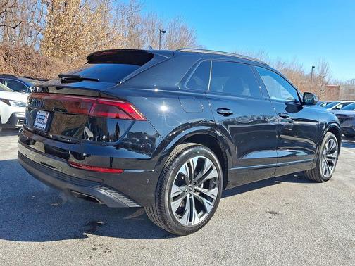 2024 Audi Q8 55 Premium