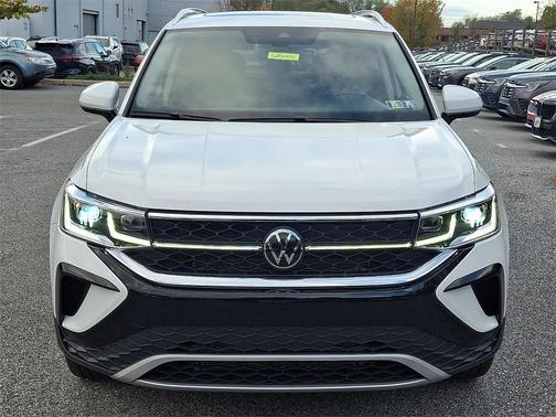 2024 Volkswagen Taos 1.5T SEL