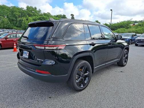 2023 Jeep Grand Cherokee Limited X