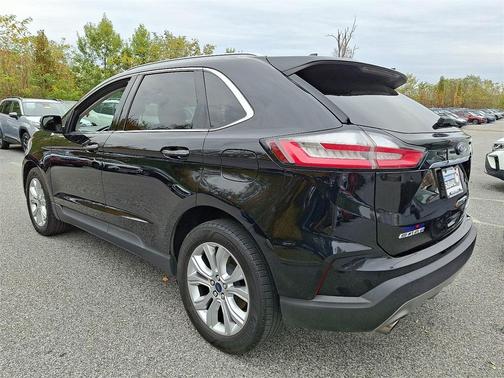 2020 Ford Edge Titanium