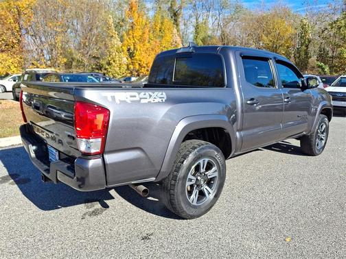 2018 Toyota Tacoma TRD Sport