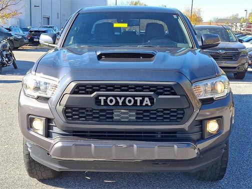 2018 Toyota Tacoma TRD Sport