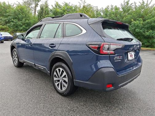 2025 Subaru Outback Base