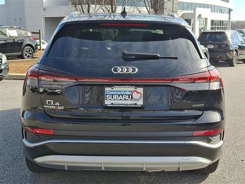 2024 Audi Q4 e-tron Premium Plus 55 quattro