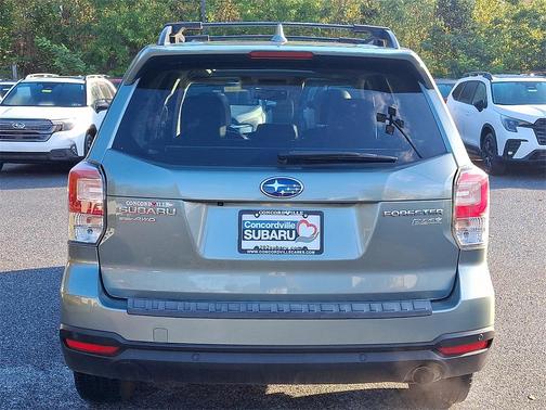 2017 Subaru Forester 2.5i Touring
