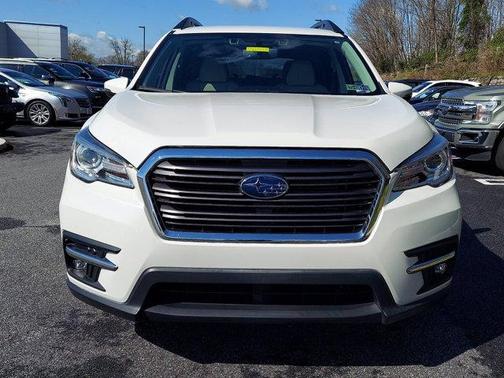 Photo 2 of 32 of 2020 Subaru Ascent Limited 7-Passenger