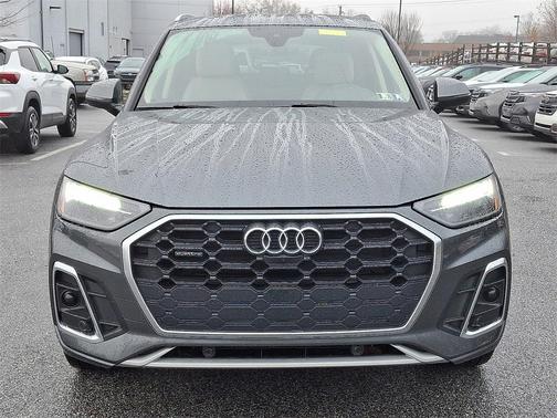 2022 Audi Q5 45 S line Premium Plus