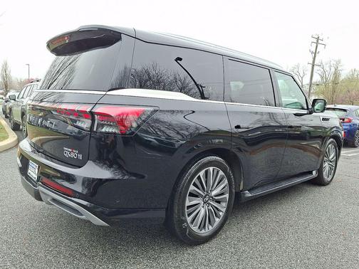 Mineral 2025 INFINITI QX80 SENSORY AWD