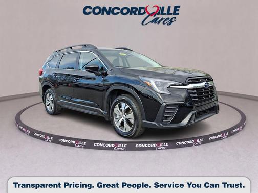 Crystal Black Silica 2025 Subaru Ascent Premium 7-Passenger